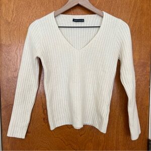 Brandy Melville Wool Vneck Sweater